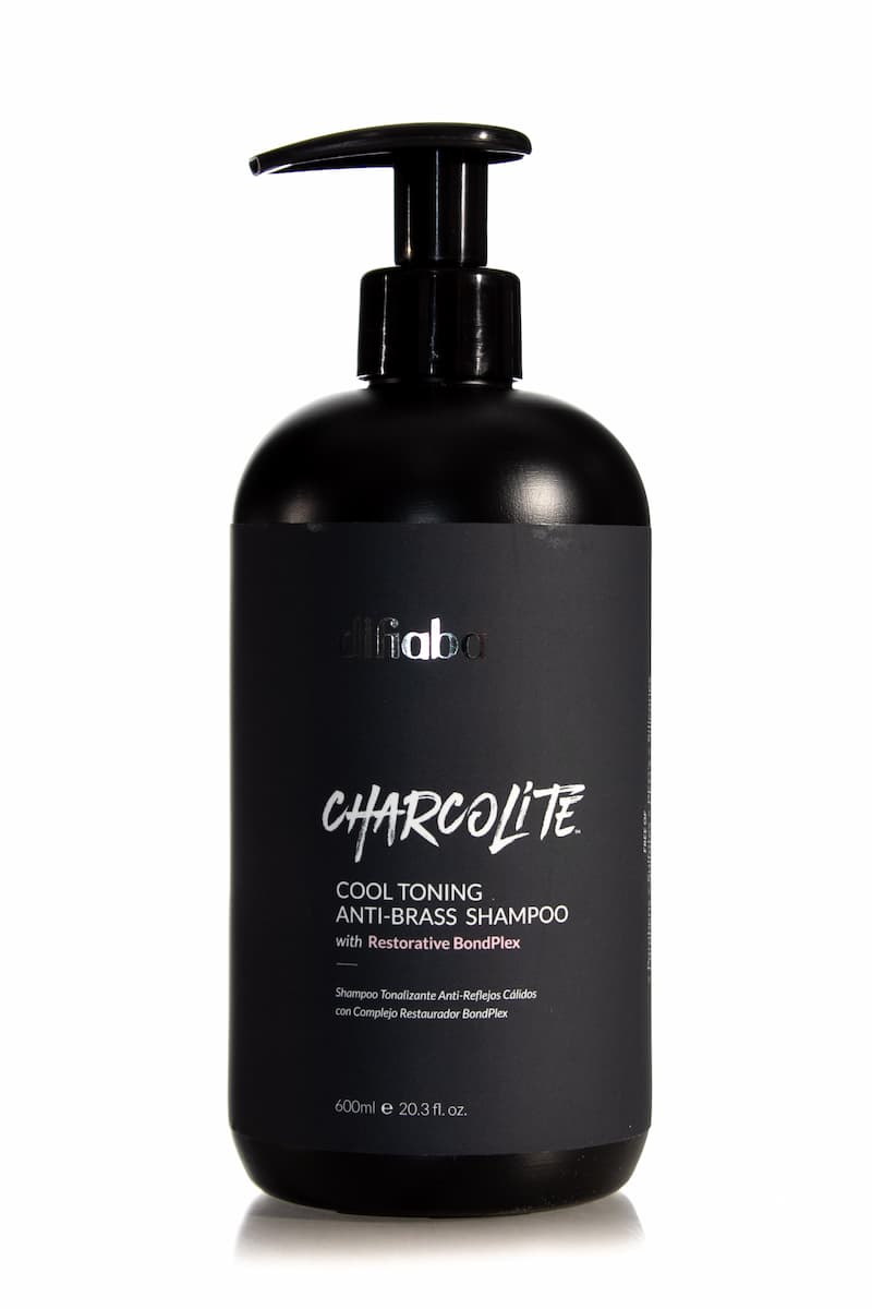 blonding Shampoo eliminates yellow and brassy tones from natural or chemically treated blonde shades.