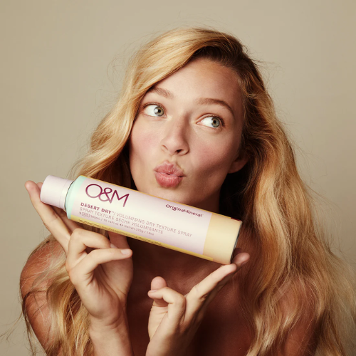 O&M DESERT DRY TEXTURE SPRAY 300ML