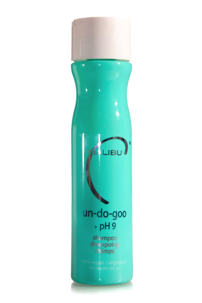 Replace traditional clarifiers with this gentle yet powerfully effective, wellness formula to immediately remove styling product build up, revealing improved tone, texture and manageability. 