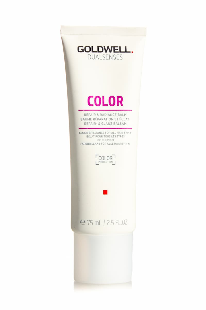 argets weakened areas and reduces split ends by up to 99%. Color brilliance and effective hair color protection against UV light. Protects against environmental pollutants.